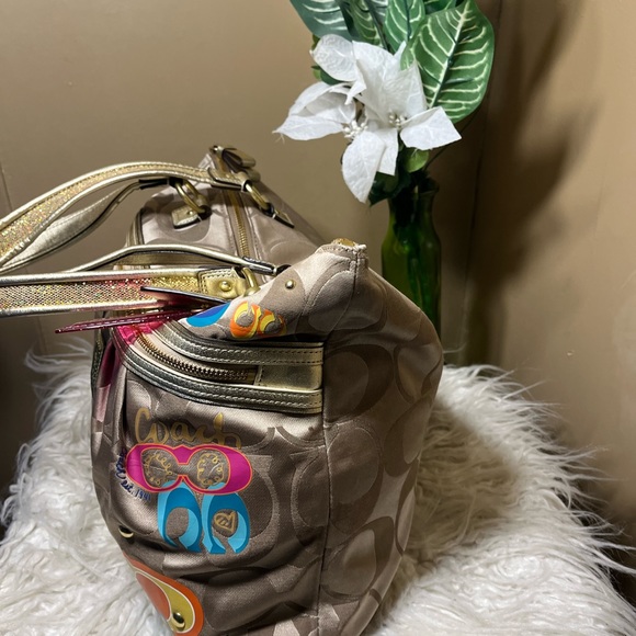 Gorgeous Coach Poppy Golden Glam Tote - Picture 4 of 12